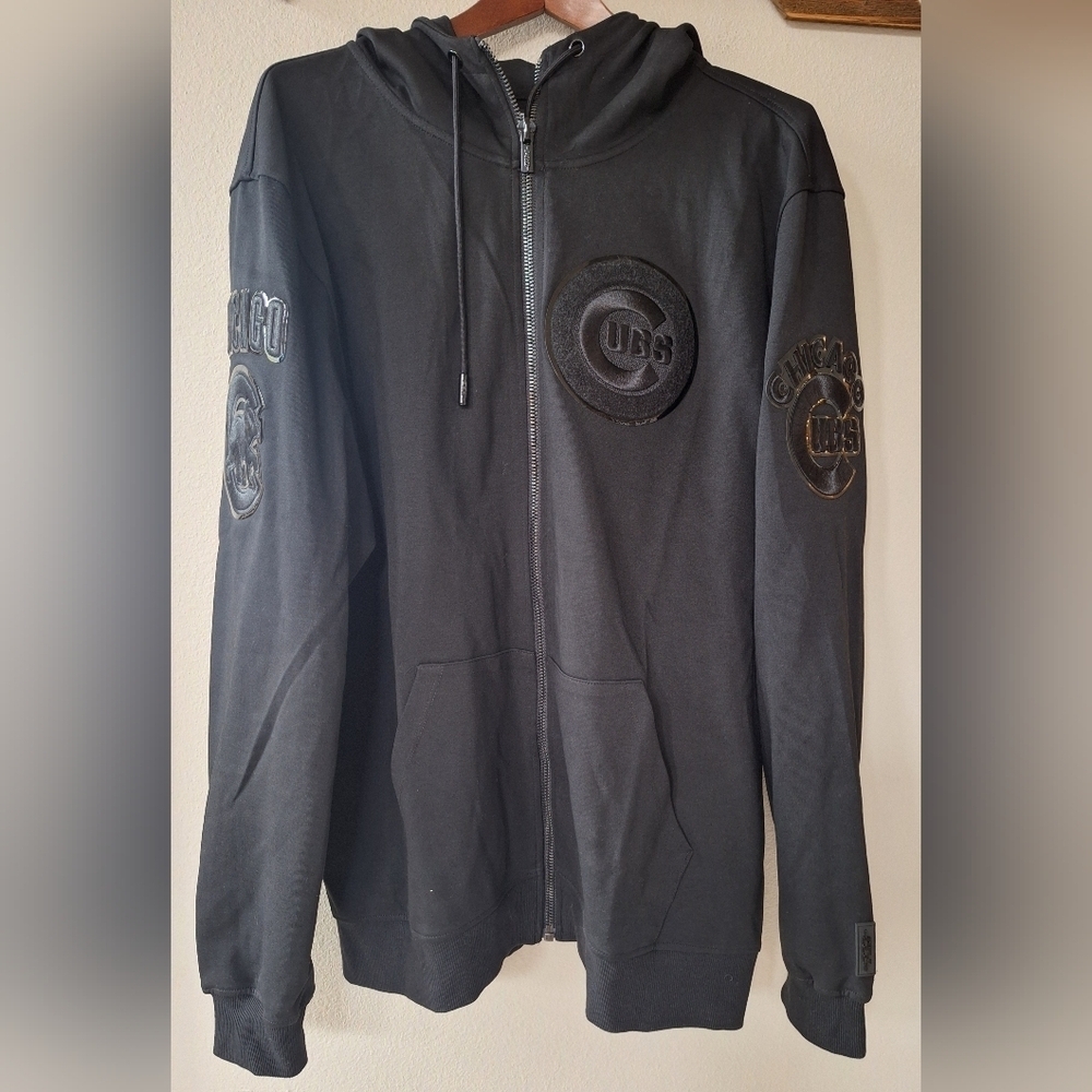 NWOT Pro Standard Chicago Cubs Triple Black Zip Logo Embroidered Hoodie Mens XL
